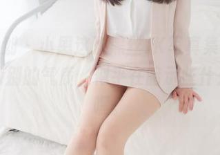 紧急企划 – 小恩这次黑丝JK写真集更新，有些特别的气质，似乎在暗示些什么，嘿嘿。