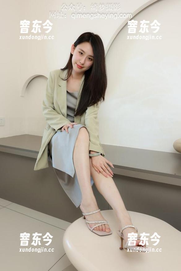绮梦摄影 - 更新！Light的校服图集攒了不少素材，捧心等待揭晓