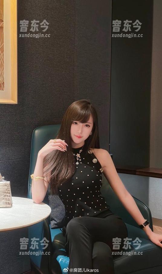 “经典不离手”，腐团儿Ikaros的蕾姆套图总能打动我的心（或者眼睛）！