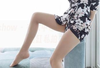 花漾show – 在水中寻美：张思允Nice的浴缸私拍之旅