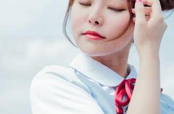 菠萝社 – 资源看得人想立刻跑去买条一样的牛仔裤，柳侑绮Sevenbaby你是有多会穿！