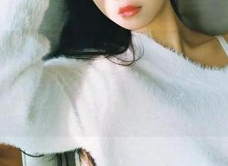精选写真集，萌芽儿o0在西双版纳演绎傣服银，一秒回到舌尖上的云雾缥缈，太胜于言语了。