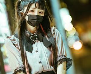 落落Raku的高清cos，你能相信孤独的玛丽其实是个宅女？