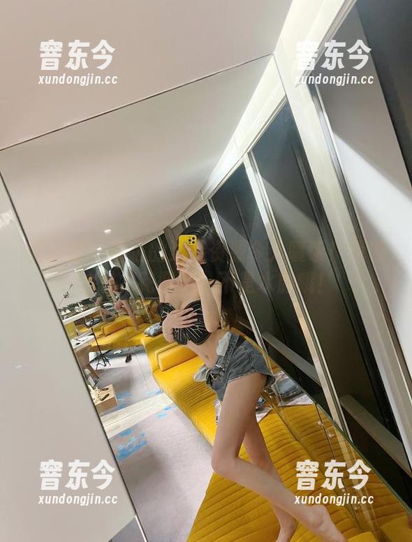 微密圈 - 葛征的泳装资源令人喷饭！我说的是水花四溅，不是水肿哦！