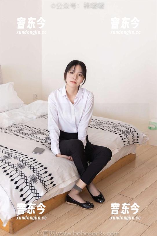 袜啵啵 - 小淳的板鞋写真：这些鞋子竟让我想起了时光的“折腾”。