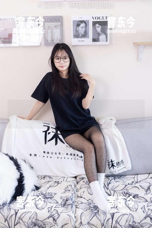 袜啵啵-稚予 袜啵啵 - 毫不客气!稚予带来的高画质白丝图册,脚尖加固不加戏。