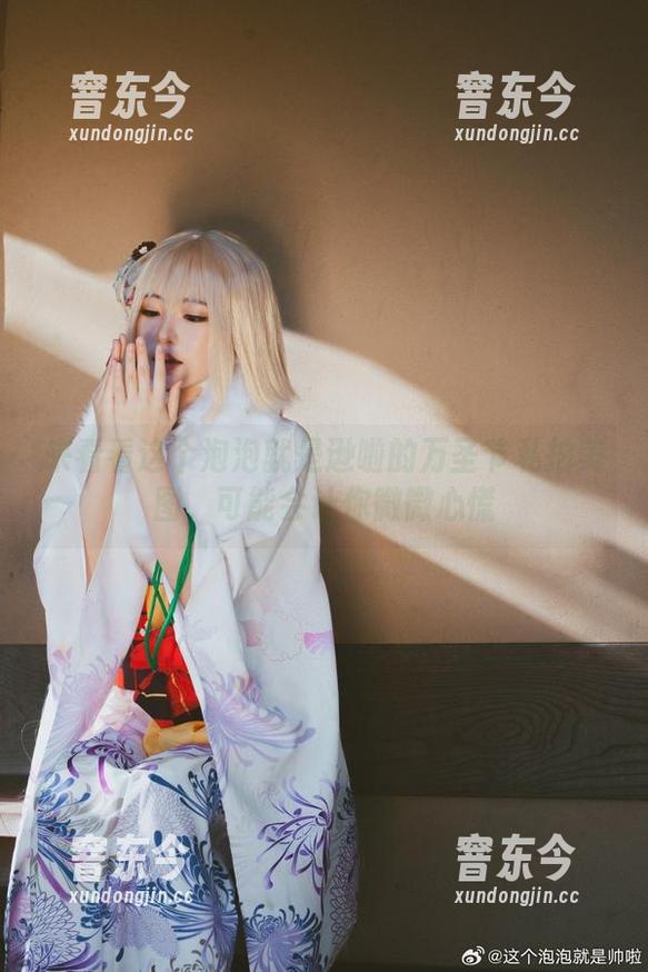 这个泡泡就是逊啦 来看看这个泡泡就是逊啦的万圣节私拍美图,可能会让你微微心慌