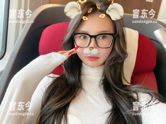 微密圈 - 美图集又来了，陈大小姐的完美视角，可否为我也留点光？