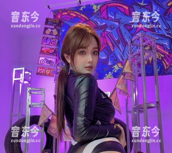 雯妹不讲道理，豹纹套图一出，连狮子都自愧不如了